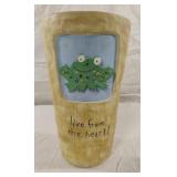 Live from the heart! Frog pottery vase