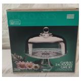 Anchor Hocking 2 pc. Footed Cake Set. In box