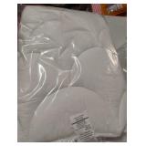 Comforter queen size. White