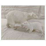 Polar bears figurines