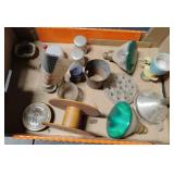 Salt and pepper shaker set, green light bulbs,