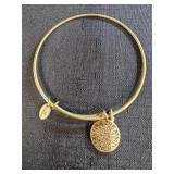 Chrysalis expandable bangle bracelet