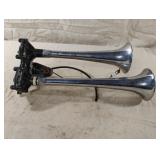 Vintage dual chrome air horns