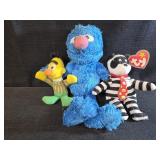 Vintage sesame street and mcdonalds plush toys