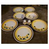 set of vintage 'Brown Eyed Susan' dinnerware,