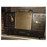 Vintage 1952 RCA Victor 'Townley' 2-XF-931 table