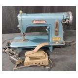 Vintage Modernage Model 840 sewing machine
