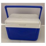 Small Coleman cooler blue very good condition