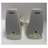 Pair of Harman/Karson speakers condition pretty