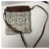 Myra bagTwo Outside pockets 9ï¿½ x 11ï¿½