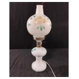Vintage Gone With The Wind Globe Lamp. Works
