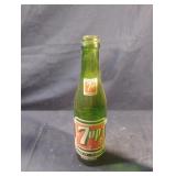 Vintage 7-Up 10 fl oz green glass bottle