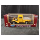 Road Legends Ford 1934 Pick Up Pro Street 1:18
