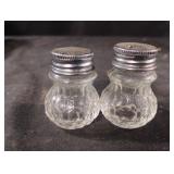 Miniature glass salt and pepper shaker set