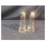 Glass salt and pepper shaker set