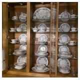 Beautiful Vintage Syracuse China set in the
