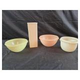 Tupperware cheese keeper and bowls