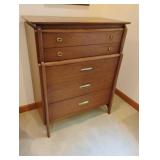 Vintage Drexel 5 drawer chest of drawers 38x45x18