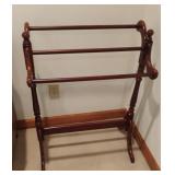 Vintage wood quilt rack 27 x 34 1/2 x 14