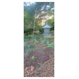 Hook 6ft with plastic bird feeder