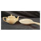 Vintage Hall small teapot and serving skillet NaN