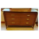 Vintage Drexel 6 drawer dresser 56 x 31 x 19 1/2
