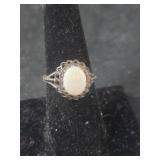 Sterling Ring with Opal (?) Stone - 3.6grTW - sz