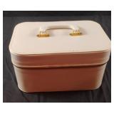 Vintage Luzier makeup case
