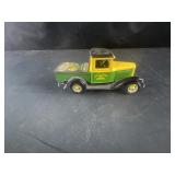 John Deere model D limited edition truck