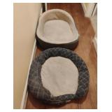 Large dog beds. Need washed