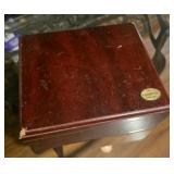 vintage Thompson & Co. 1915 cherry wood cigar