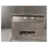 Vintage Truetone 5DC9528P amplifier