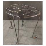 Metal plant stand