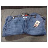 Sophia Vergara jeans size 8. 2 pairs. New with