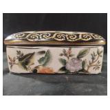 Vintage Chinese porcelain trinket box