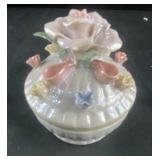 Floral trinket box