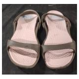 Crocs size 6 ladies sandals