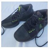 Black Nike Mens Basketball Shoes. Size 9.5