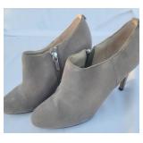 Michael Kors Suede Heels. Size 9M