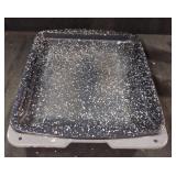 Enamel ware baking pan