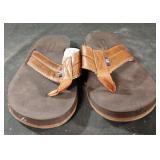 Nautica flip flops. Size 7 1/2?