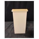 Tupperware cracker box
