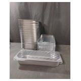25 plastic containers with lids. 2.5L