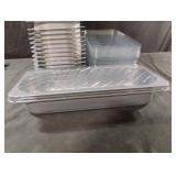 25 plastic containers with lids. 2.5L