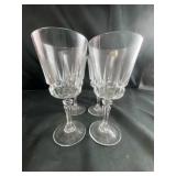 4 wine glasses