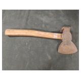 Vintage axe-hatchet. Handle needs repair