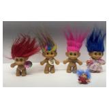 Lot of 4-90ï¿½s Trolls & 1-Graduation Troll lapel
