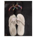 Ladies flip flops