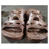 Girls sandals size S