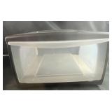 Plastic drawer